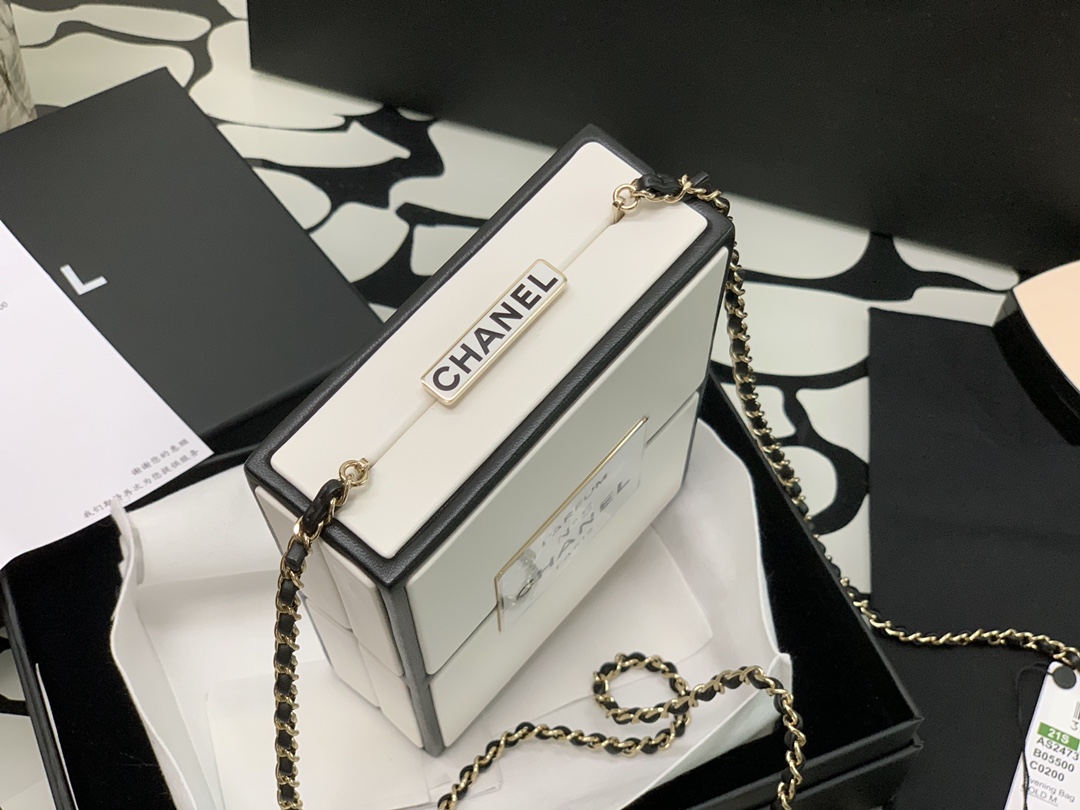 Ch**el no.5 box evening bag lambskin & gold-tone metal white & black as2473 18 × 13 × 5 cm