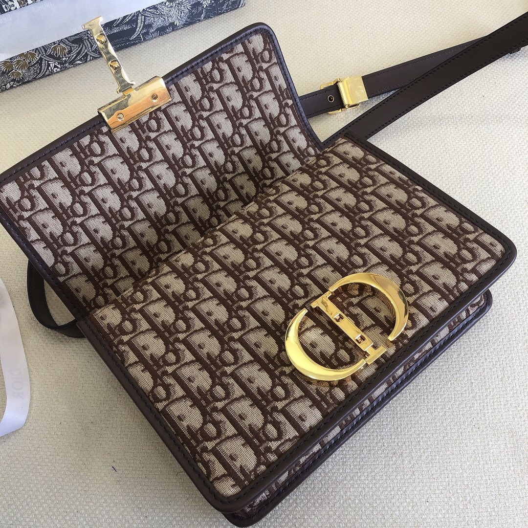 D10r 30 montaigne bag burgundy D10r oblique jacquard m9203utzq 24 x 17 x 8 cm