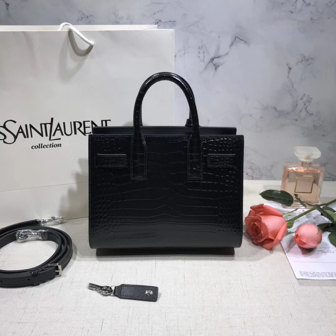 Y51 classic sac de jour nano in embossed crocodile shiny leather black 392035 22 x 18 x 11 cm