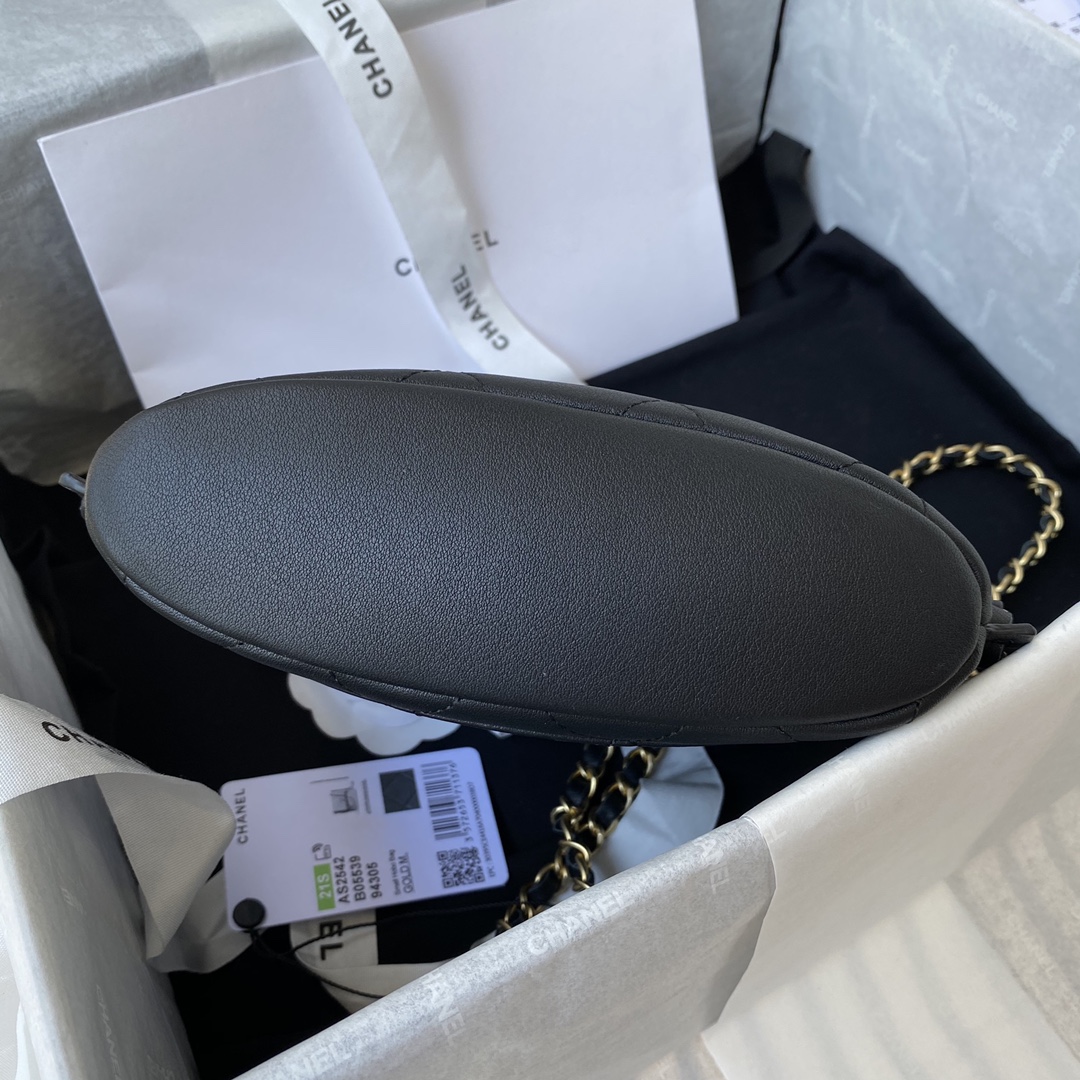 Ch**el small hobo bag calfskin & gold-tone metal black as2542 19 x 23 x 7 cm