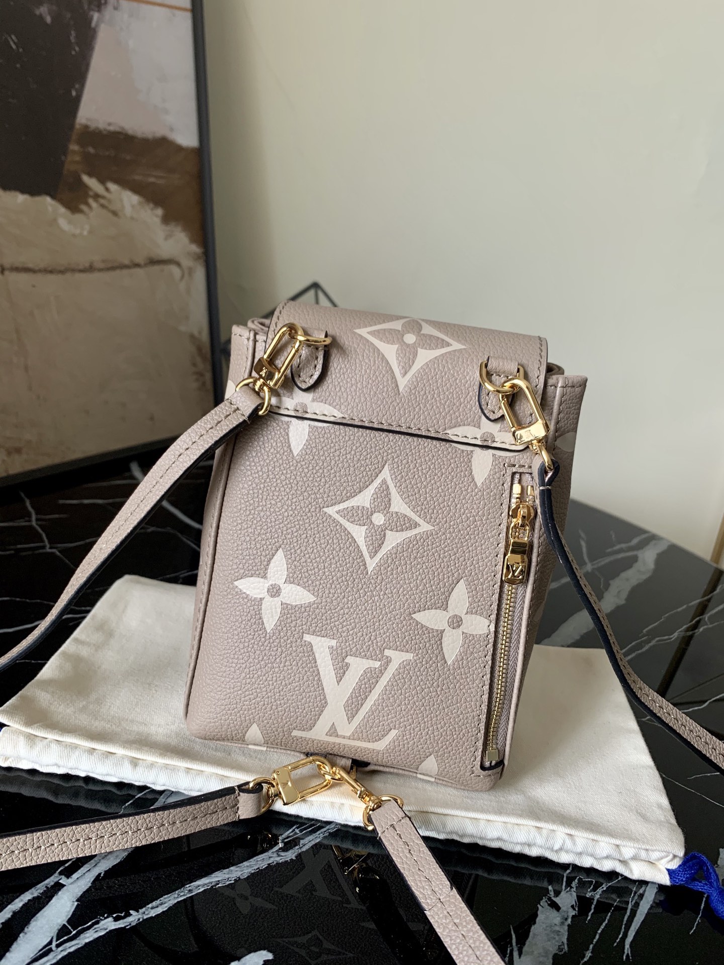 l0vis Vvtt0n tiny backpack monogram canvas apricot m45764 13 x 19 x 8 cm