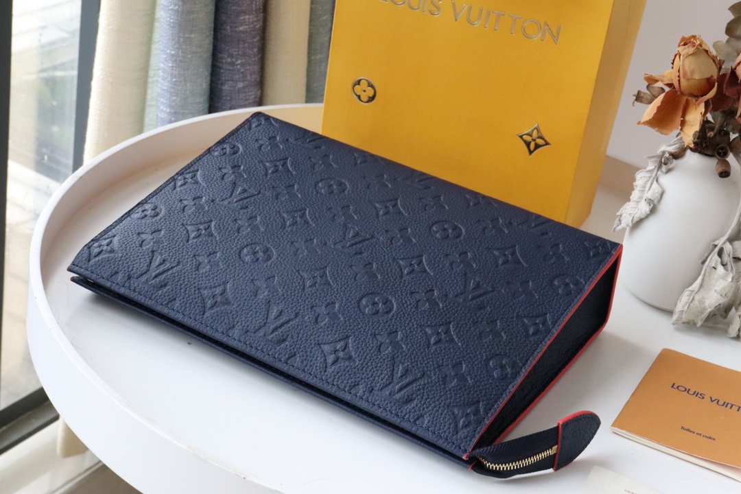 l0vis Vvtt0n pochette voyage monogram eclipse in black and red m61692 26 x 20 x 5 cm