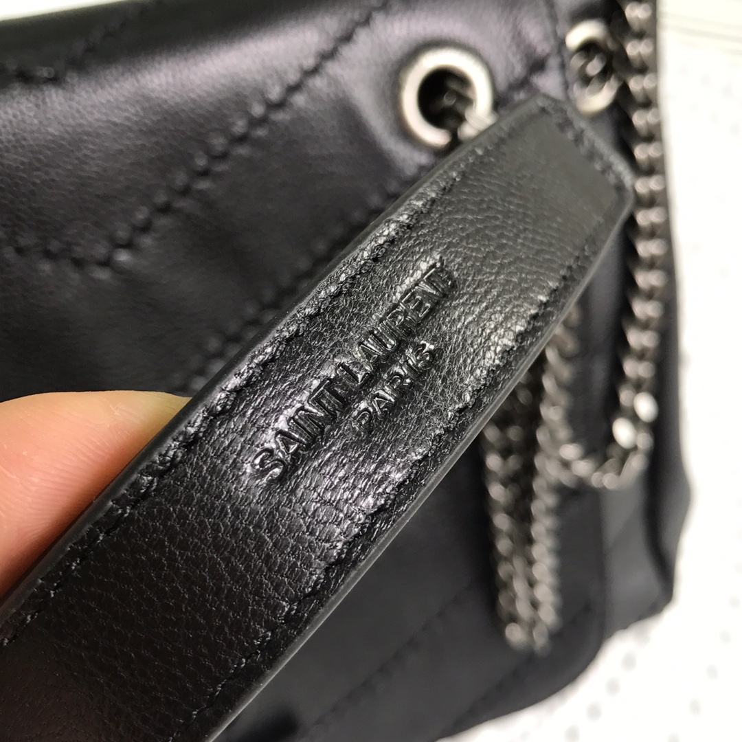 Y51 nolita small bag in vintage leather black 22 x 17.5 x 13 cm