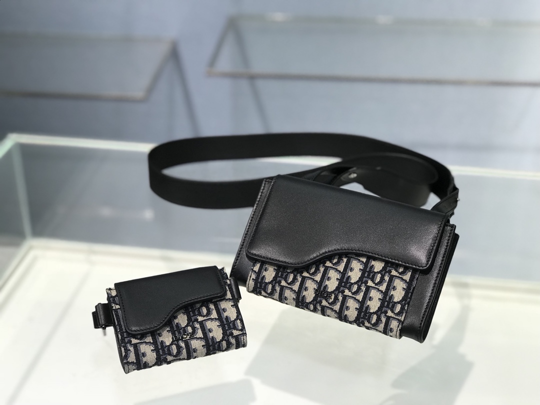 D10r elite shoulder pouch beige and black D10r oblique jacquard canvas 2gaca321uam 18.5 cm x 20 cm