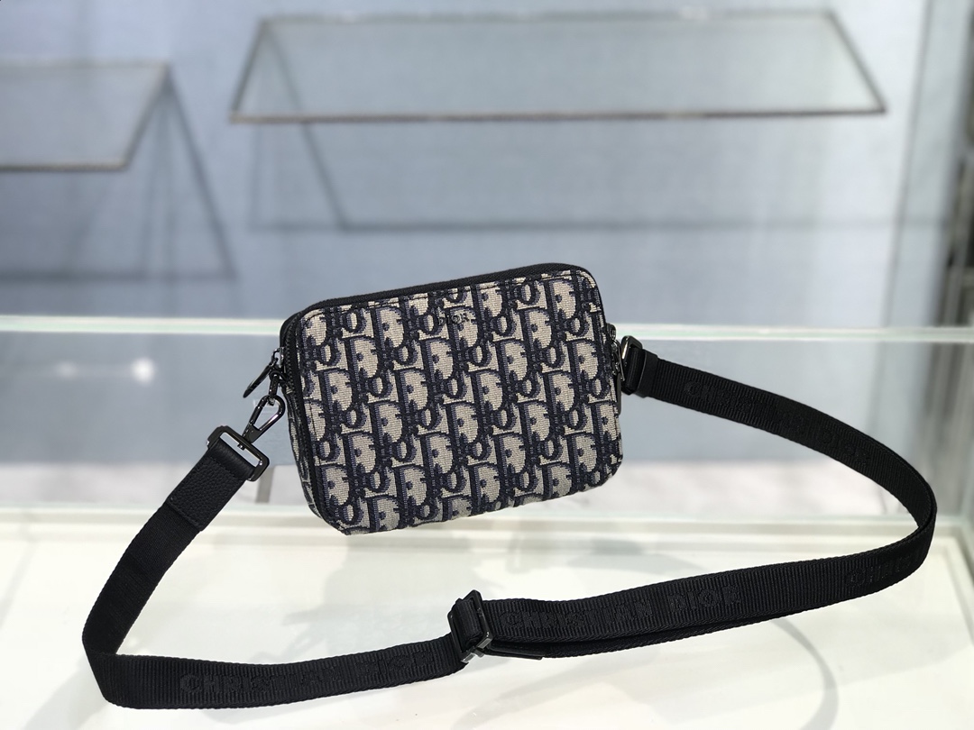 D10r pouch with shoulder strap beige and black D10r oblique jacquard 2obbc119yse 17 x 12.5 cm