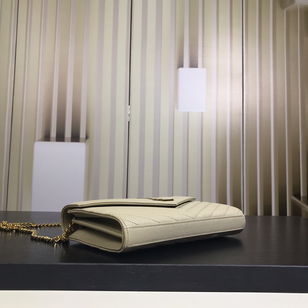 Y51 monogram chain wallet in grain de poudre embossed leather blanc vintage 377828 22.5 x 14 x 4 cm