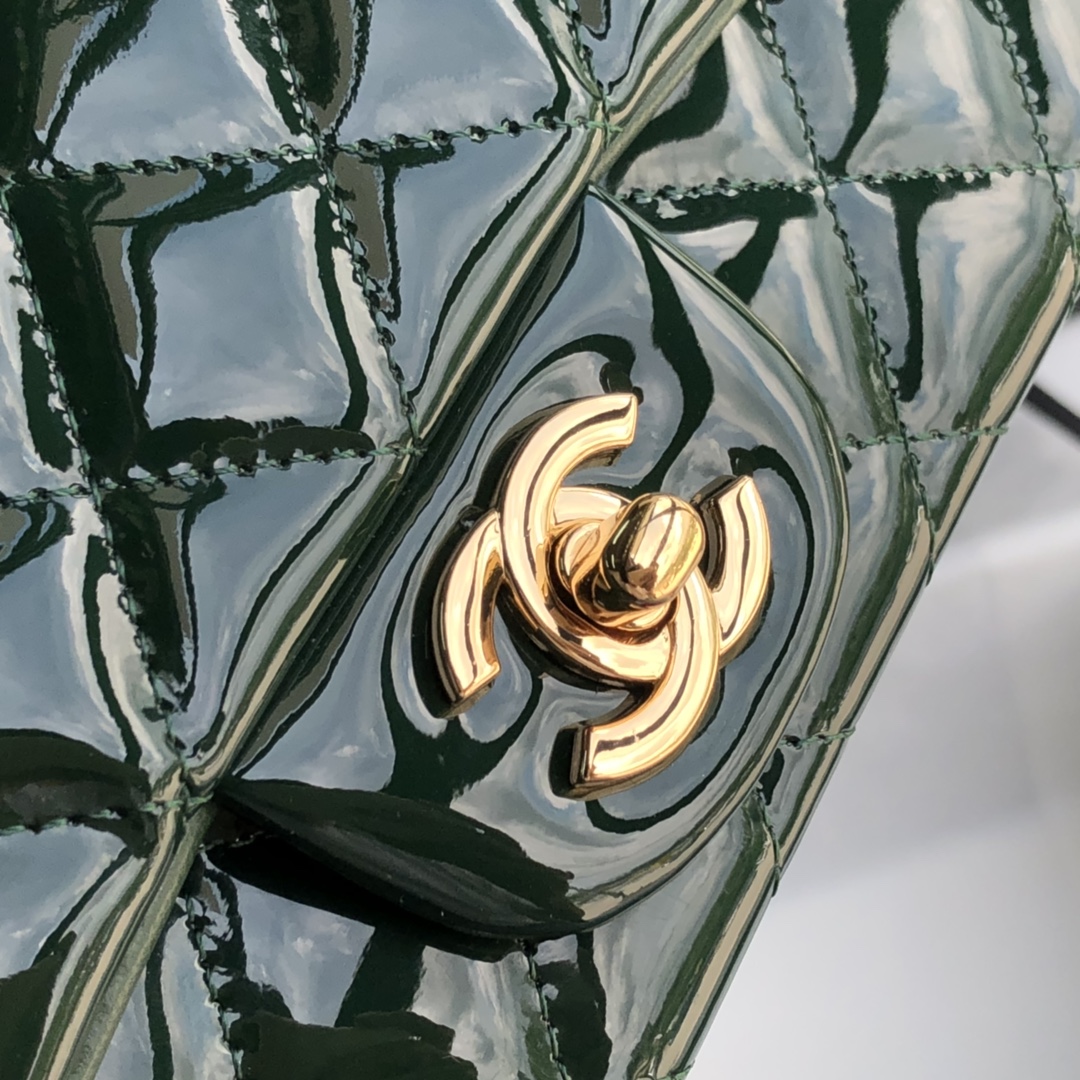 Ch**el cf mini patent calfskin & golden metal forest bag 20cm