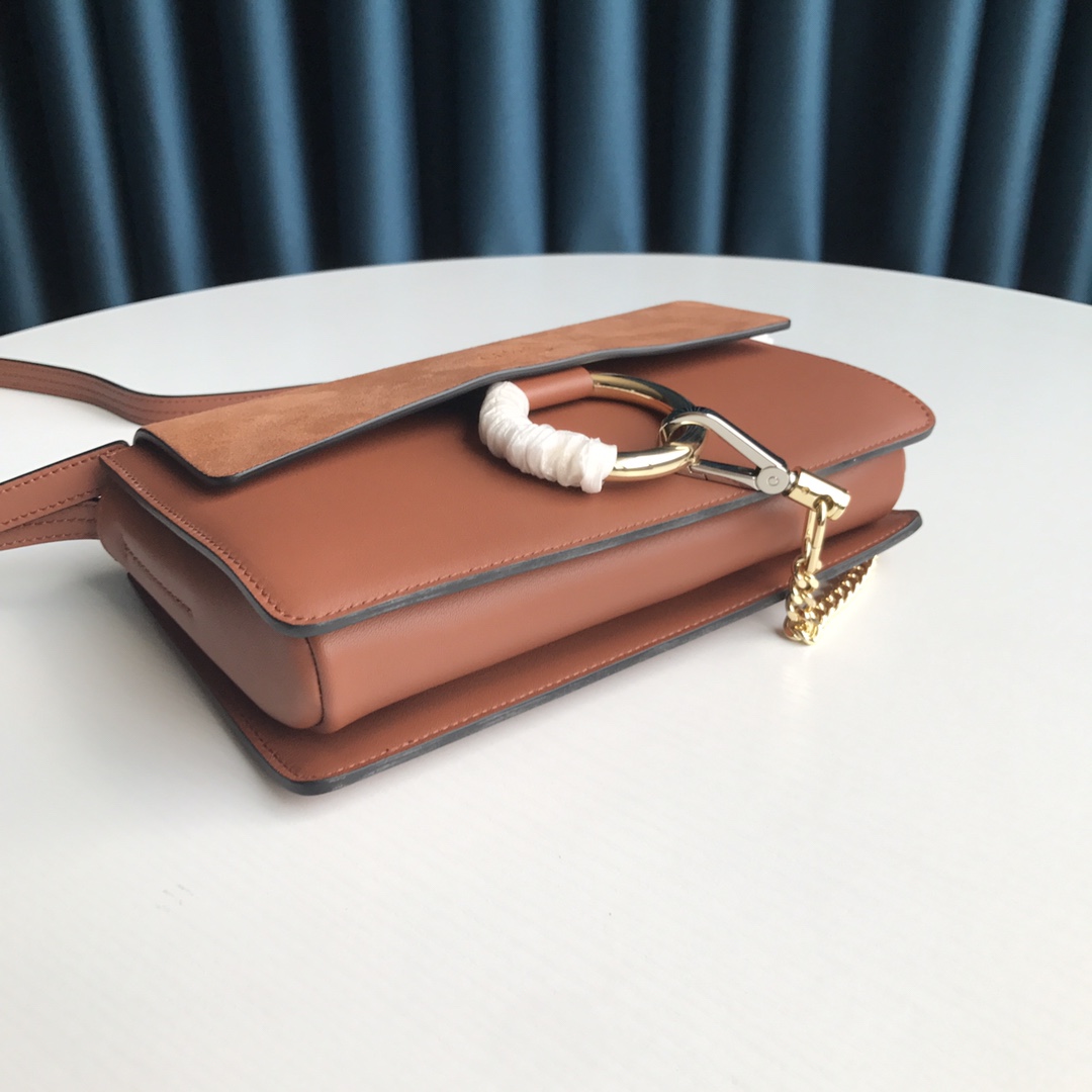 CHLOÉ FAYE SMALL SHOULDER BAG Classic Tobacco CHC15US127 24 x 7 x 15 cm