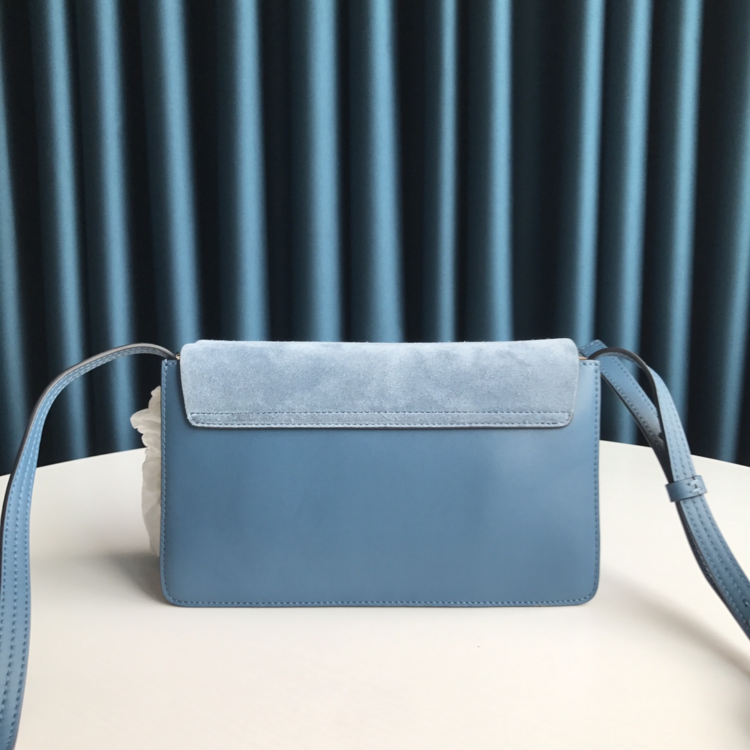 CHLOÉ FAYE SMALL SHOULDER BAG Gentle Blue CHC15US127 24 x 7 x 15 cm