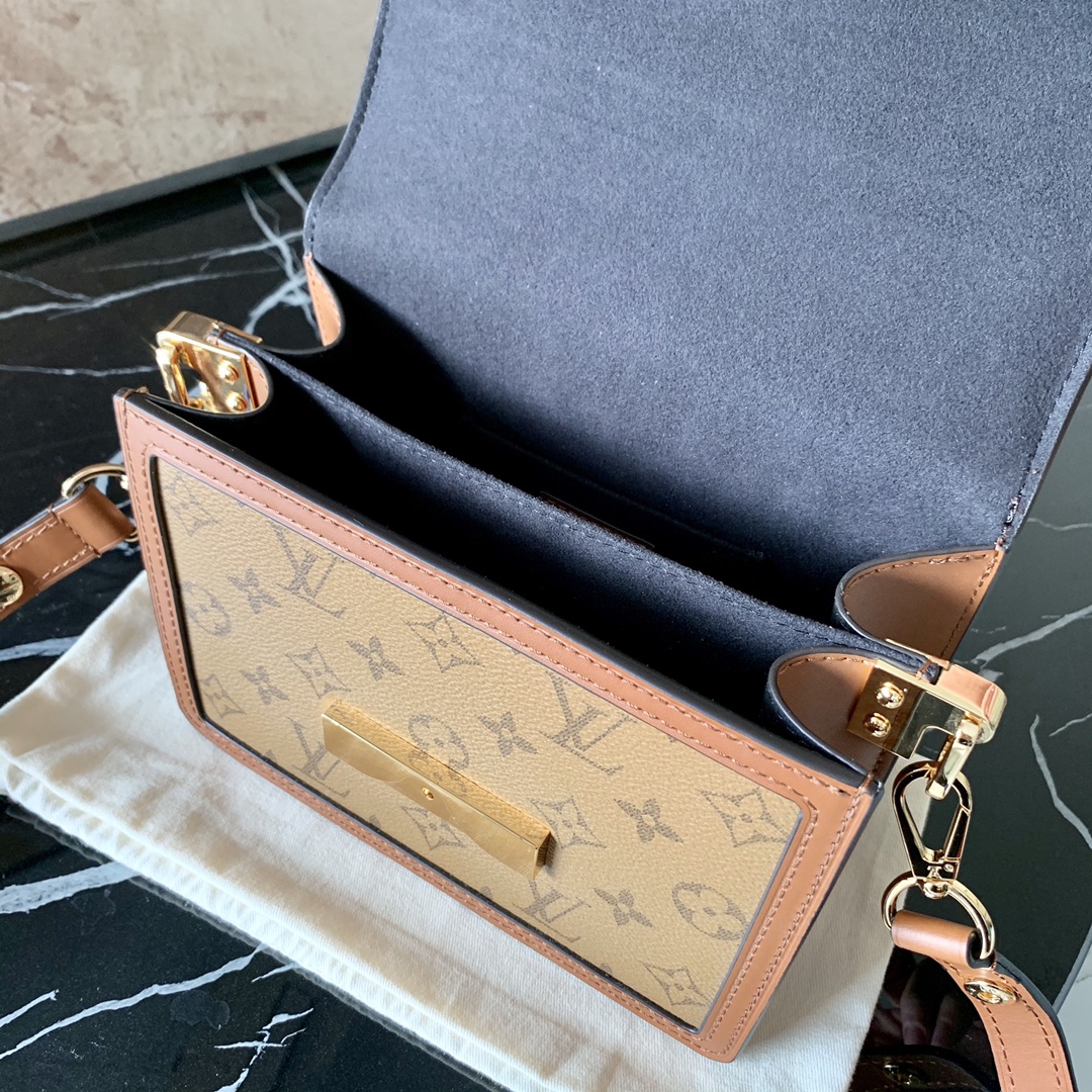 l0vis Vvtt0n mini dauphine monogram canvas m44580 20 x 15 x 9 cm