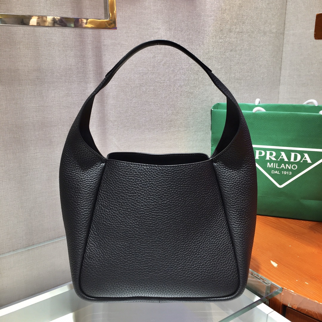 Pra*a leather handbag black 1bc127 23 x 21 x 13 cm