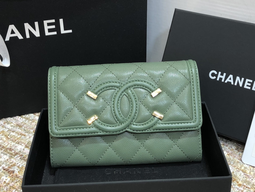 Ch**el wallet cc grain leather seafoam 84447 15 cm