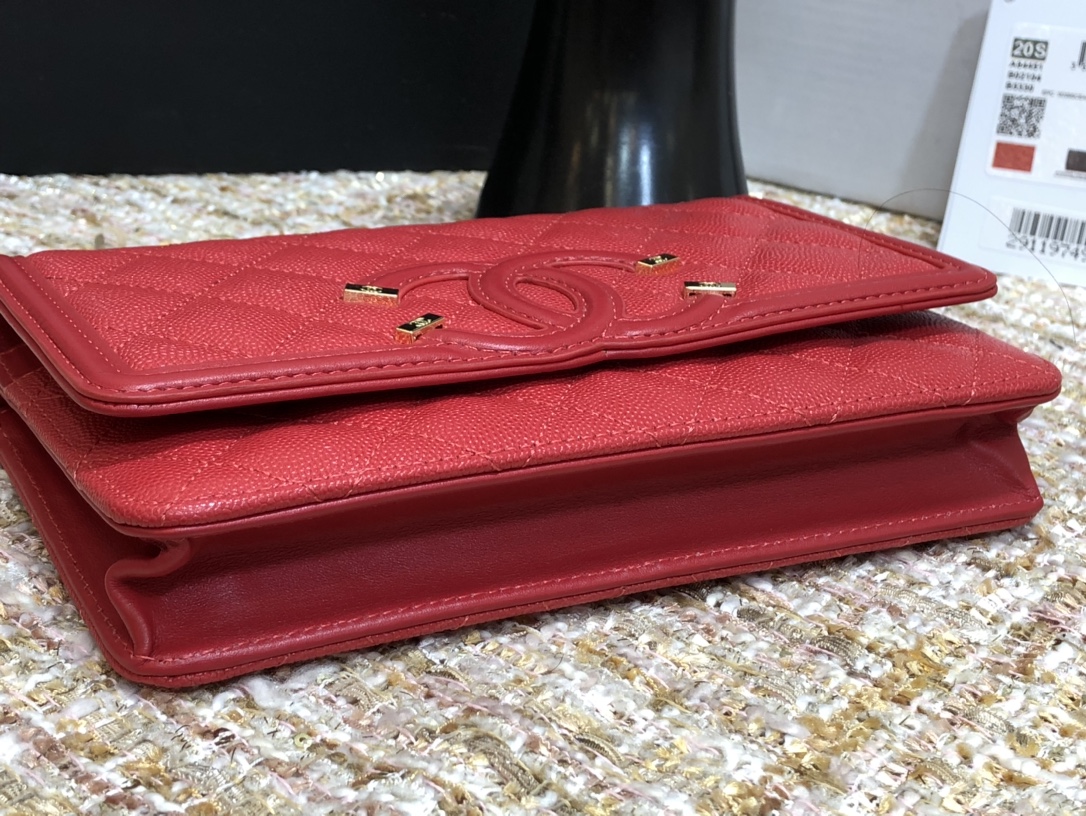 Ch**el cc filigree woc grain leather red a84451 19.5 × 3.5 × 12 cm