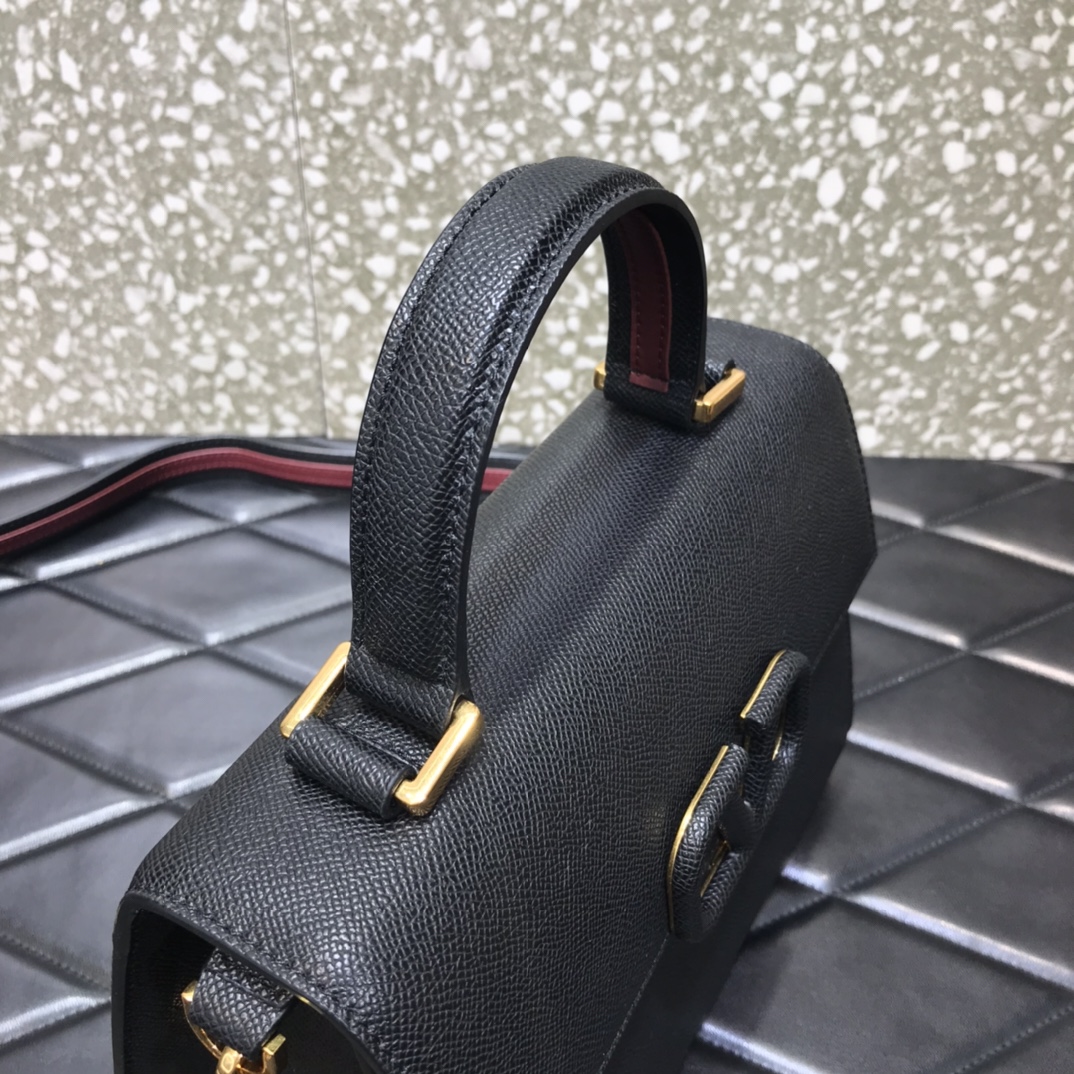 Va1e*ntin0 small vsling grainy calfskin handbag black zw2b0f 25.5 x 12 x 19 cm