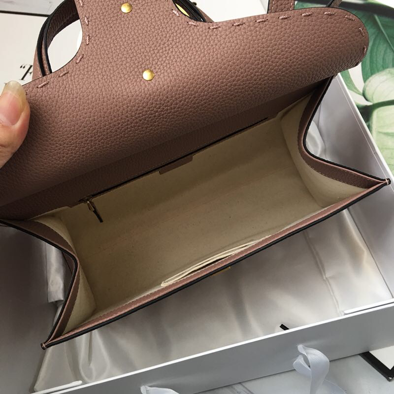 Gvc*1 gg marmont small top handle bag beige leather 421890 31 x 13 x 23 cm