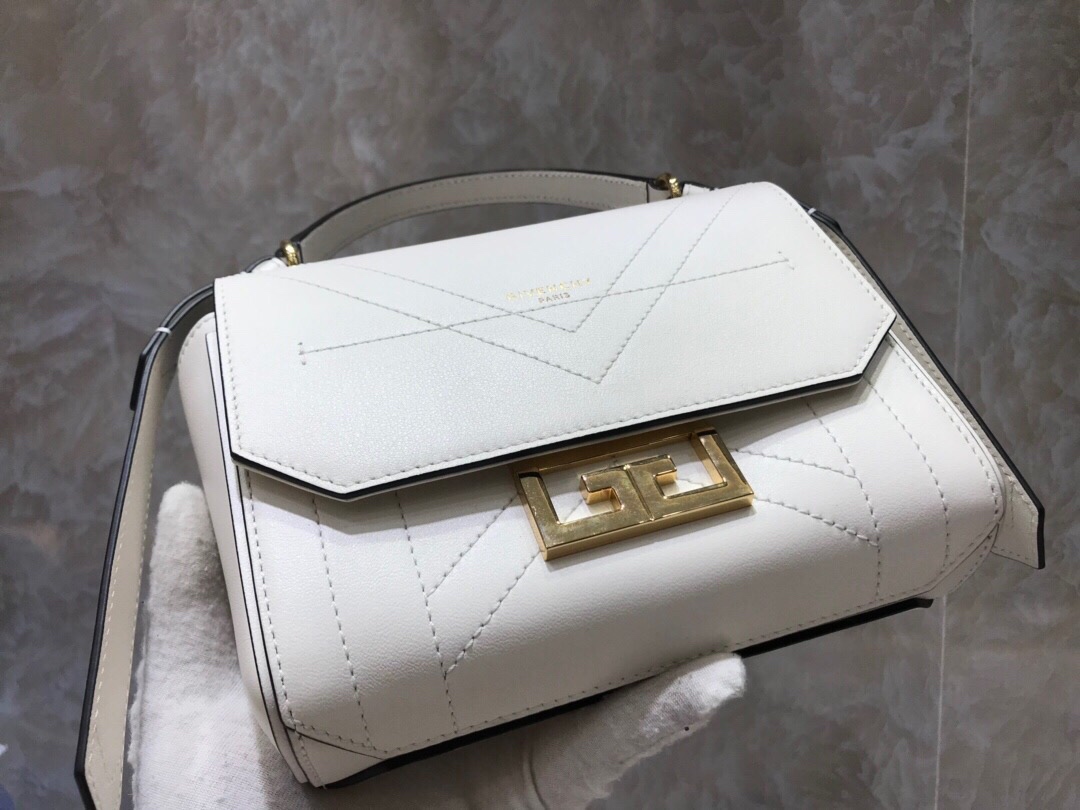 GIVENCHY SMALL EDEN BAG White 19 × 14 × 5.5 cm