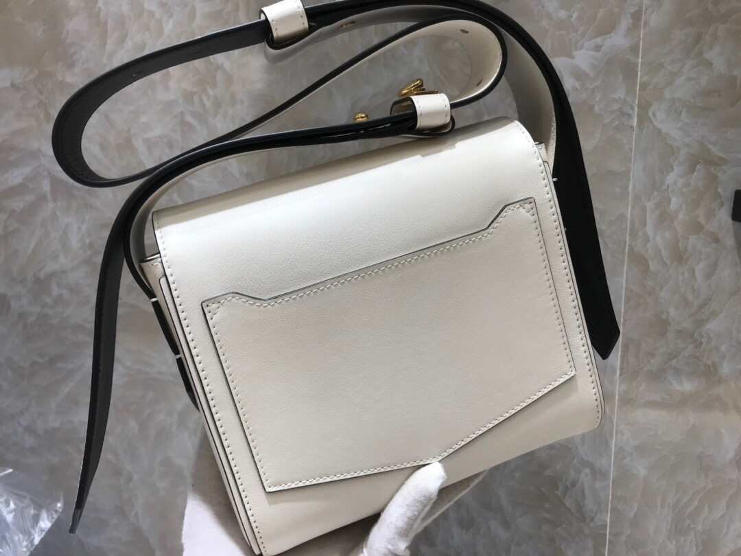 GIVENCHY MINI EDEN BAG White 20 × 12.5 × 6 cm