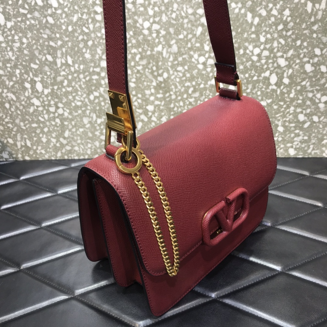 Va1e*ntin0 vsling grainy calfskin shoulder bag burgundy vw2b0f00 22 x 11 x 17 cm