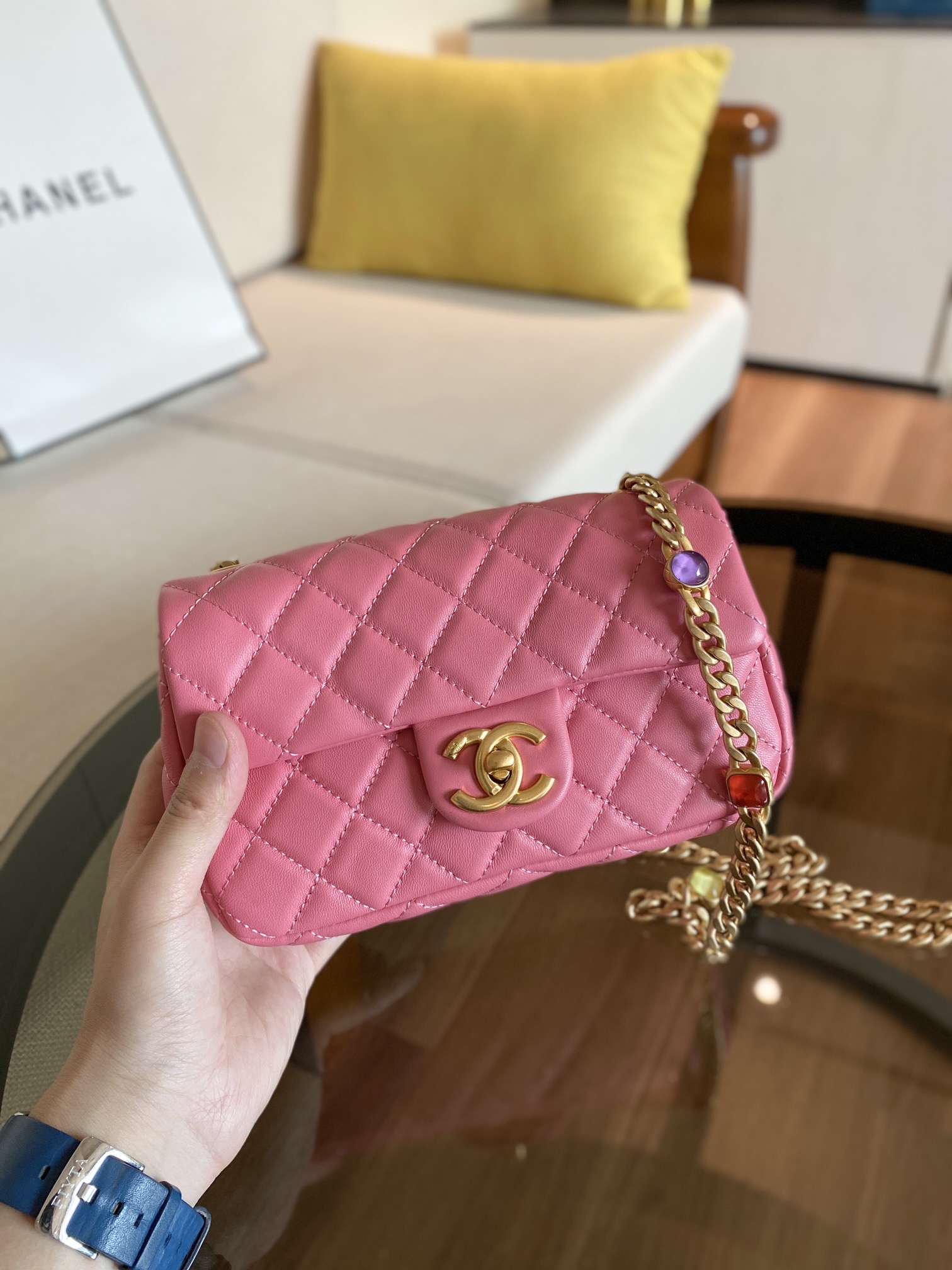 Ch**el small resin stones chain flap bag lambskin pink as2380 12.5 x 20 x 7 cm