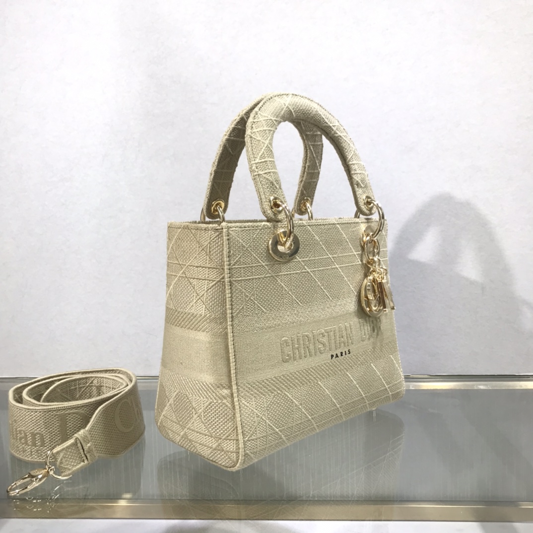 D10r medium lady d-lite bag creme cannage embroidery m0565 24 x 20 x 11 cm
