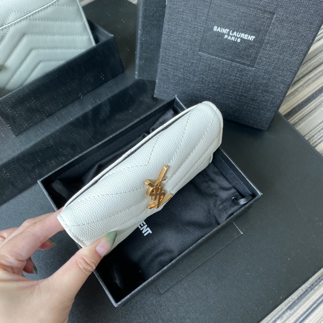 Y51 small monogram envelope wallet in grain de poudre embossed leather white 414404 13.5 x 9.5 x 3 cm