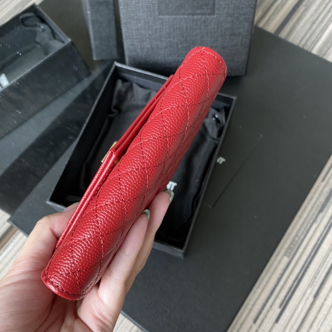 Y51 small monogram envelope wallet in mix matelassÉ grain de poudre embossed leather red 651026 13.5 x 9.5 x 3 cm