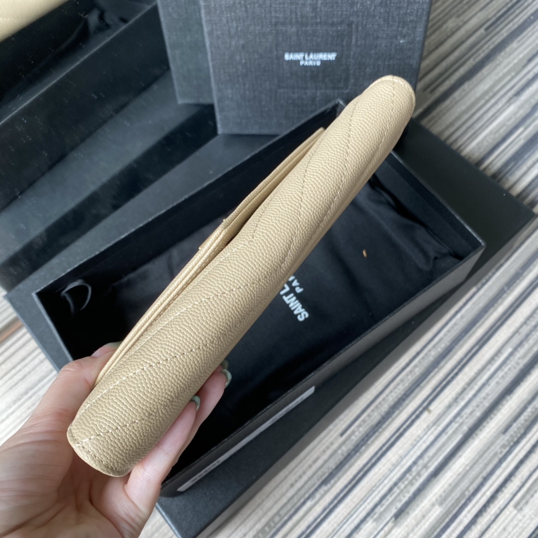 Y51 large monogram flap wallet in grain de poudre embossed leather beige 372264 19 x 11 cm