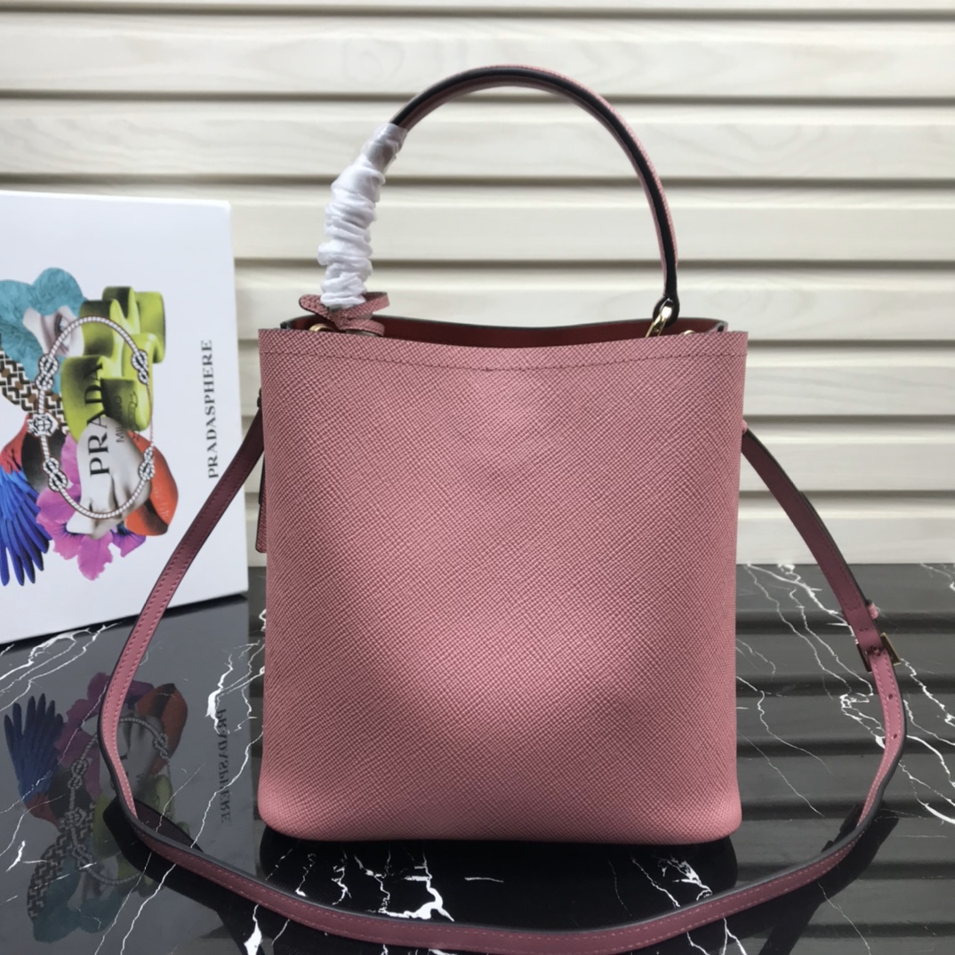 Pra*a medium panier saffiano leather bag light pink and red 1ba212 22 × 23 × 13 cm