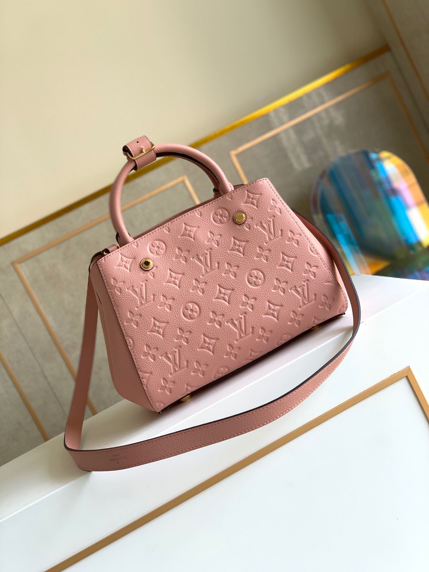 l0vis Vvtt0n montaigne bb monogram empreinte leather powder pink m42747 29 x 20 x 13 cm