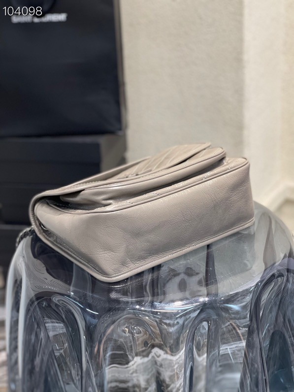 Y51 medium crinkled vintage leather grey 4988940 28 x 20 x 8 cm