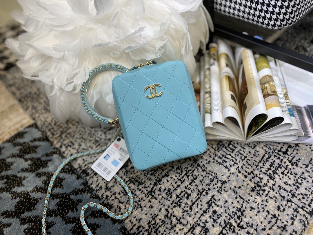 Ch**el vertical camera bag blue as1753 17.5 x 14 x 7 cm