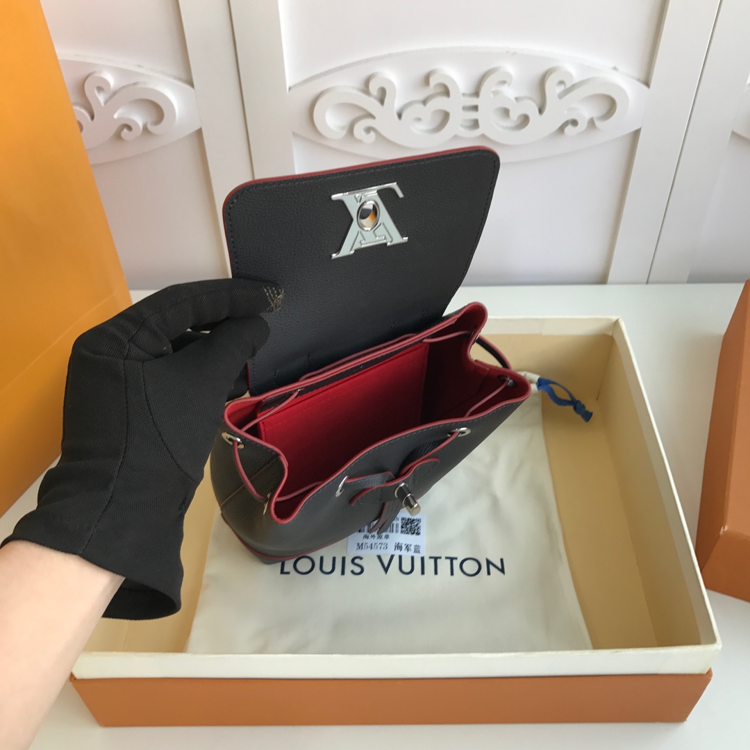 l0vis Vvtt0n mini lockme backpack calfskin leather black and red m54573 16 x 19.4 x 10 cm