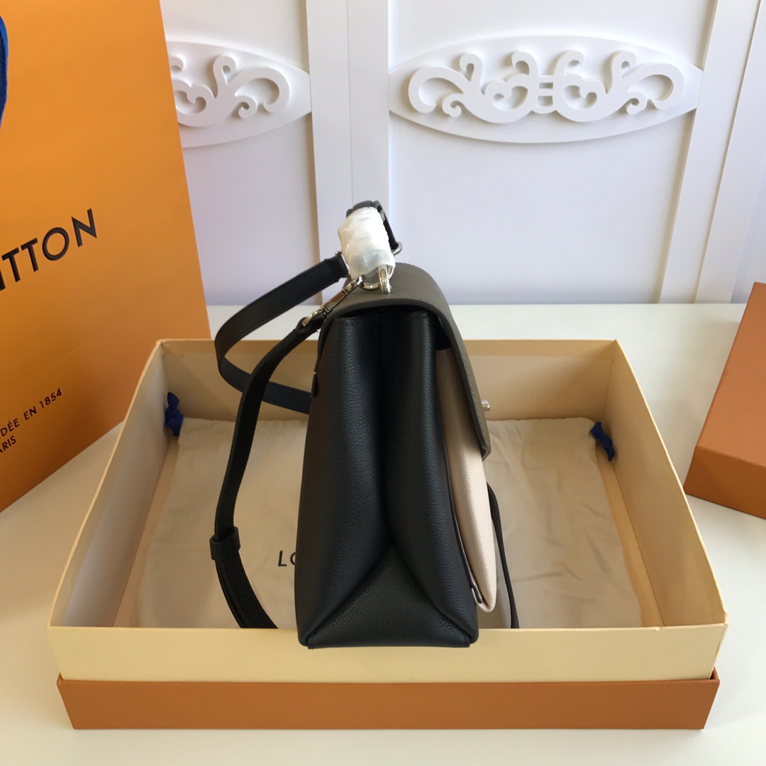 l0vis Vvtt0n mylockme satchel grained calfskin leather dark green and white m53197 28 x 20 x 11 cm