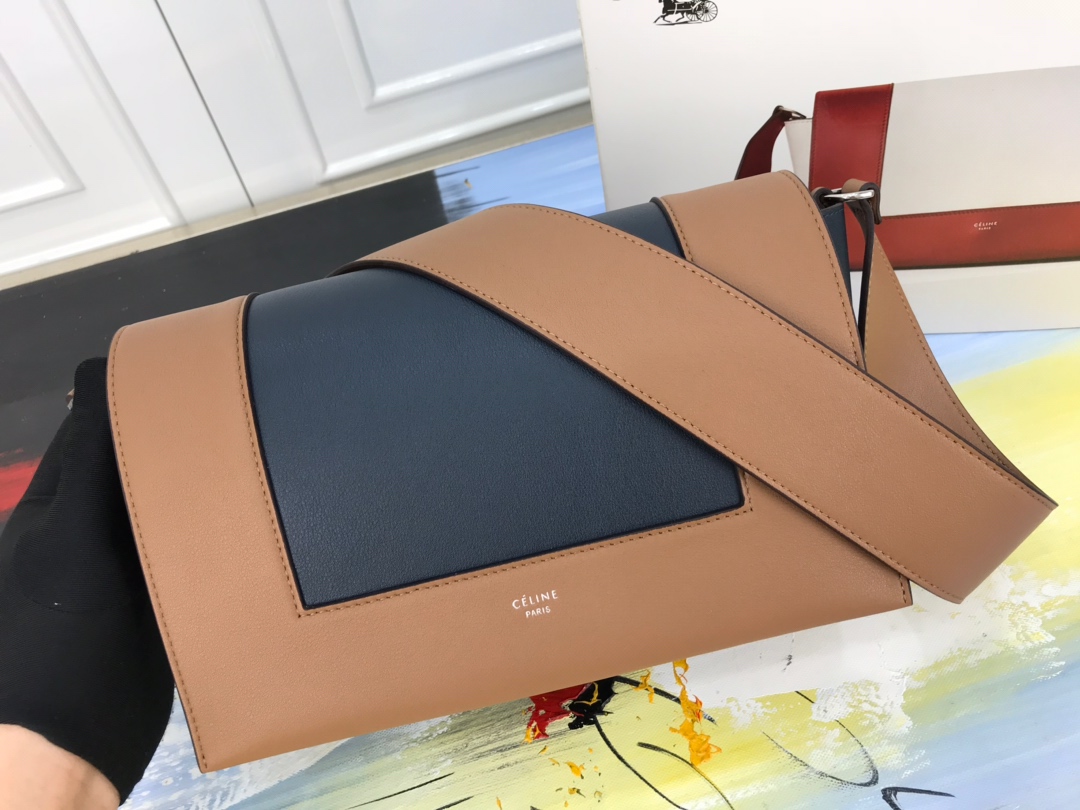 Ce1i*e medium frame bag in shiny smooth calfskin brown and black 180263 25 x 17 x 8.5 cm