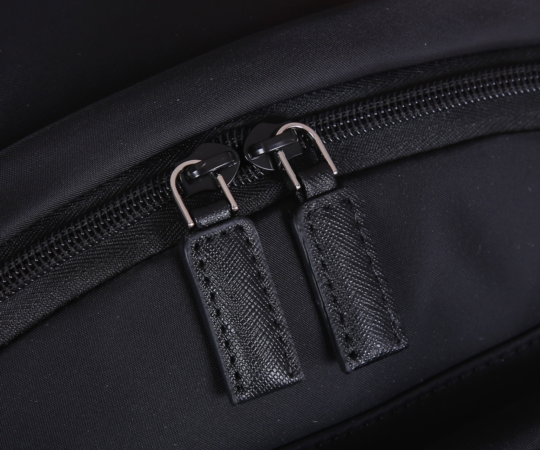 Pra*a nylon backpack black 2vz025 29 × 40 × 17 cm