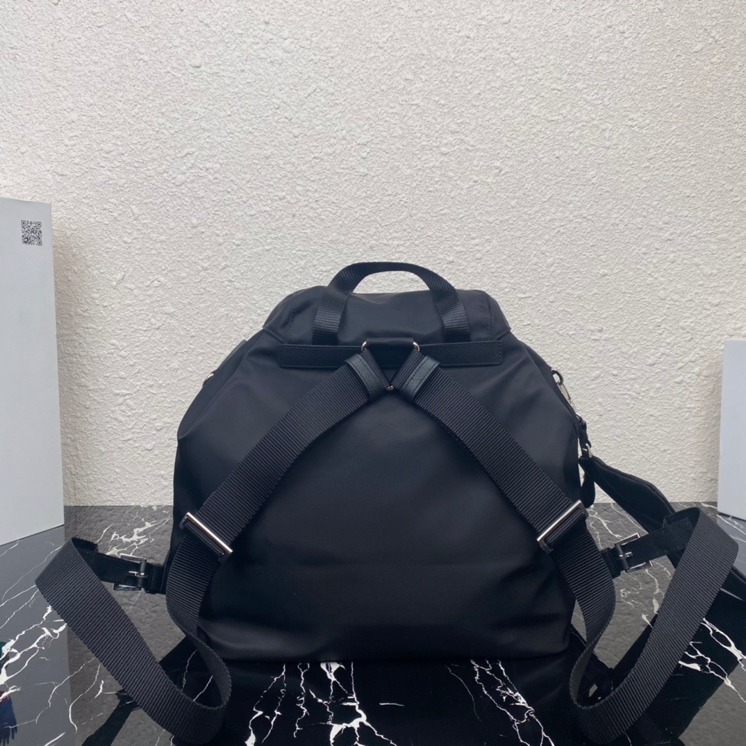 Pra*a medium nylon saffiano leather backpack black 1bz811 30 x 32 x 15 cm