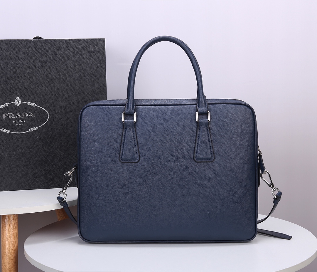 Pra*a briefcase crocodile pattern blue 2ve365 36 x 28 x 4 cm