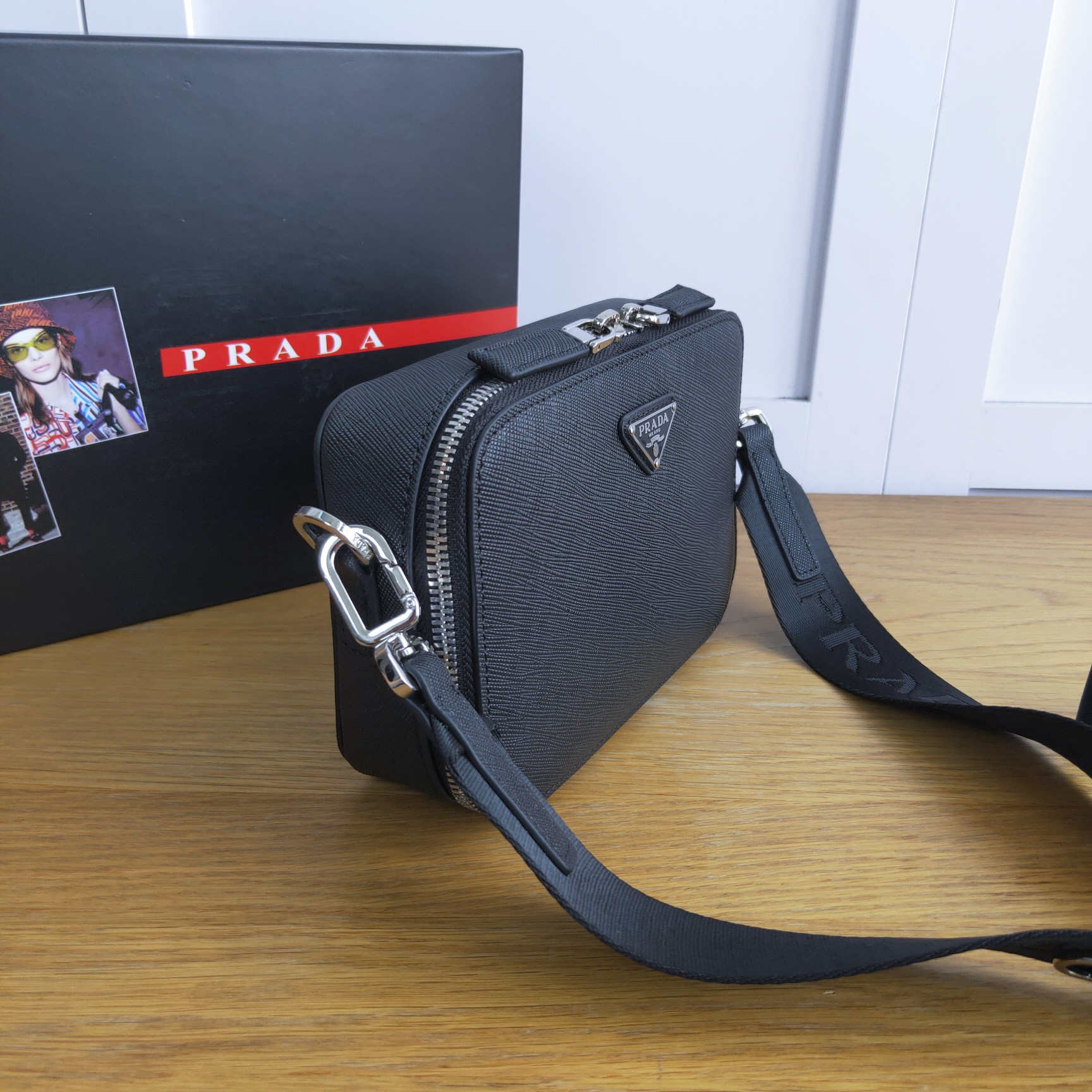 Pra*a brique saffiano leather cross-body bag black 2vh070 18 x 12 x 5.5 cm