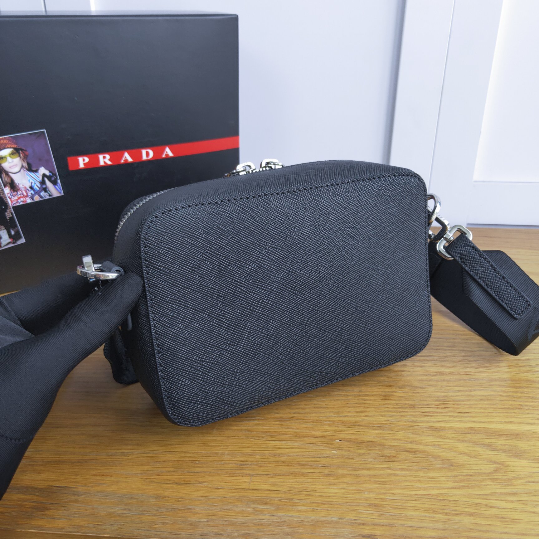 Pra*a brique saffiano leather cross-body bag black 2vh070 18 x 12 x 5.5 cm