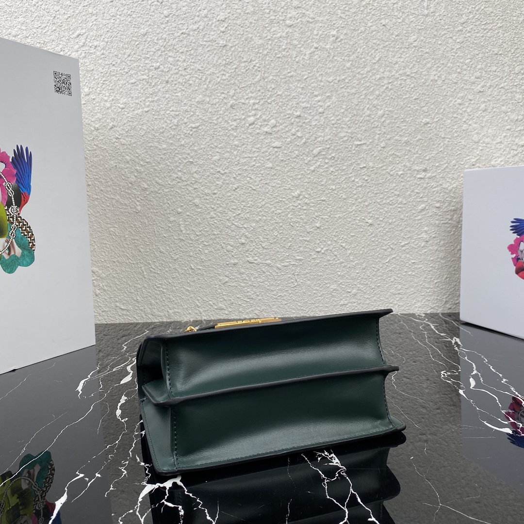 Pra*a symbole saffiano leather symbole bag green 1bn021 20 × 15 × 5 cm