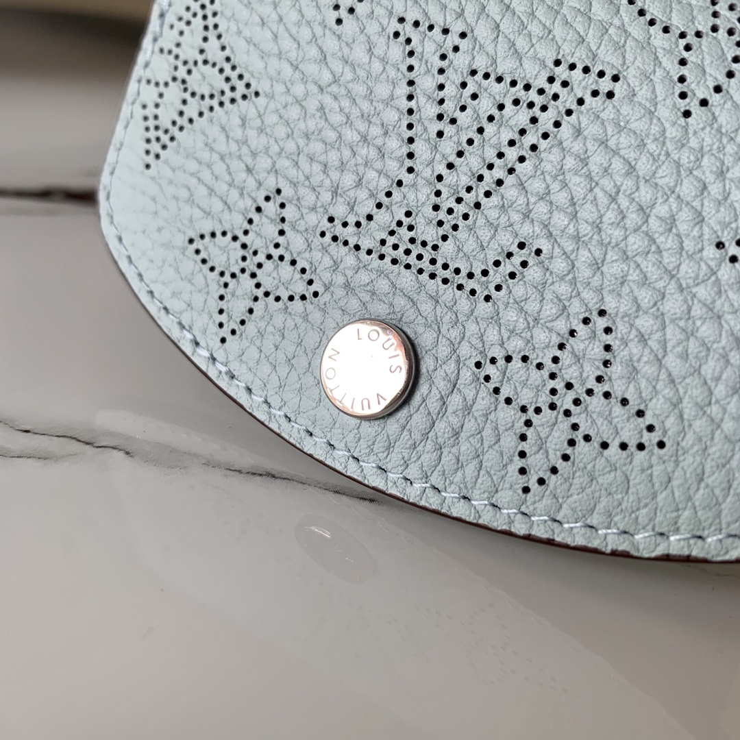 l0vis Vvtt0n iris xs wallet monogram perforations vert lagon m69033 9.8 x 7.8 x 1 cm