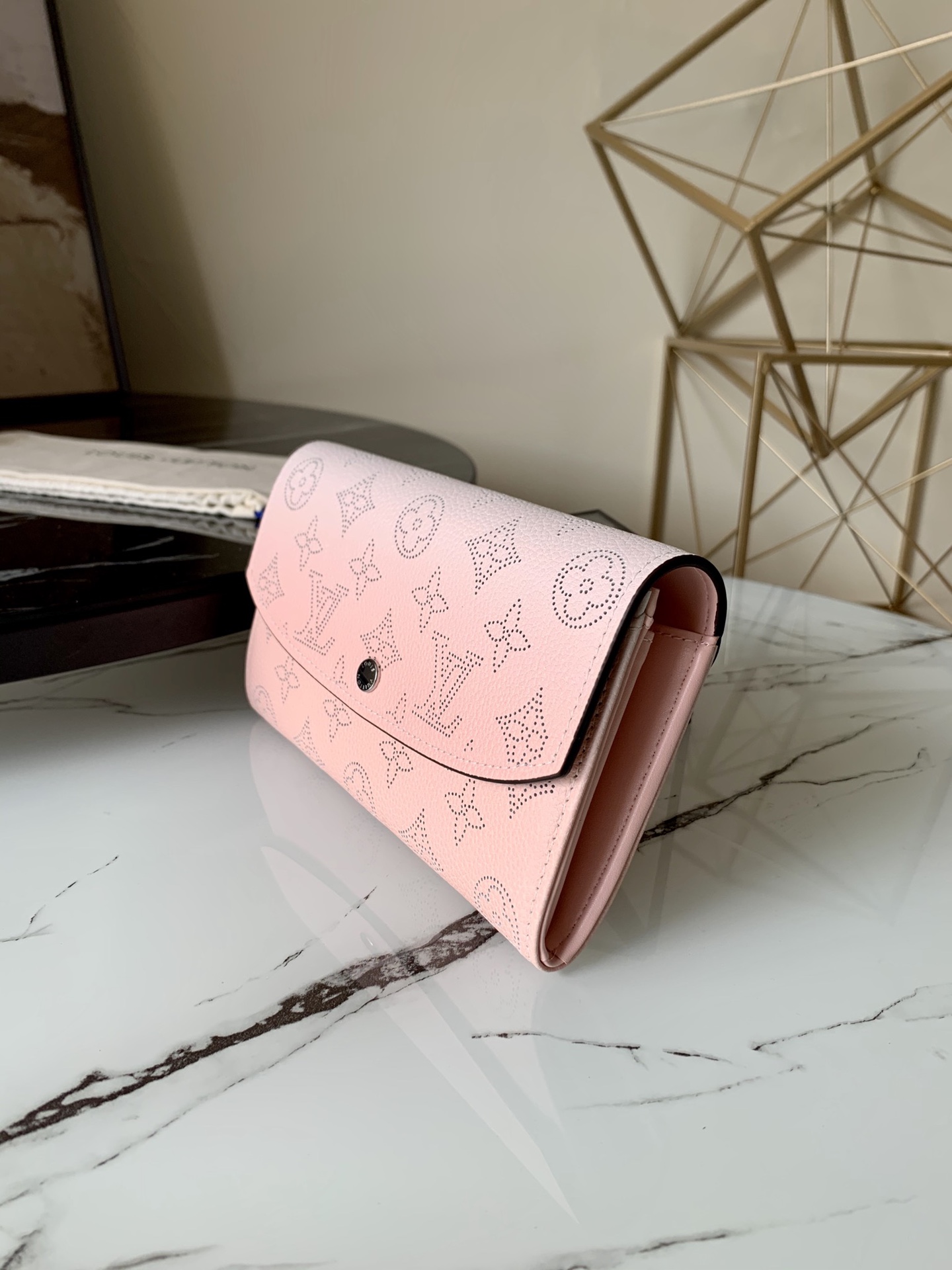 l0vis Vvtt0n iris wallet monogram pattern pink m60143 19 x 12 x 2 cm