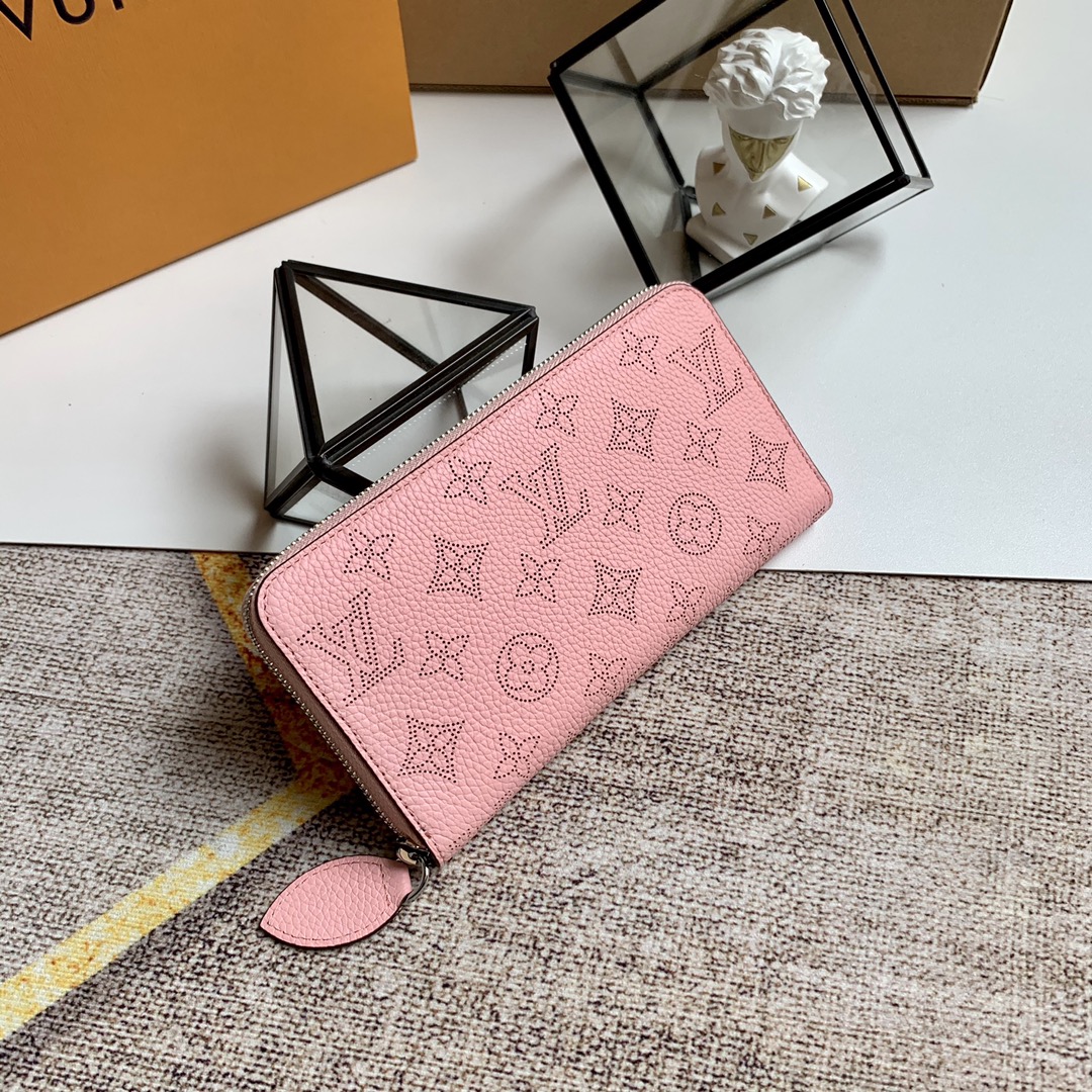 l0vis Vvtt0n zippy wallet monogram perforations mahina leather magnolia m61868 19 x 10 cm