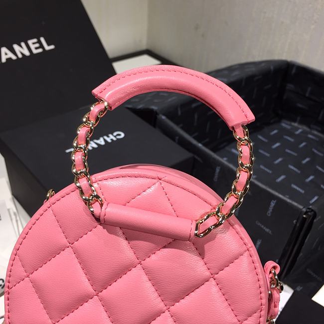 Ch**el woven chain handle round bag pink ap1176 2 x 12 x 5 cm