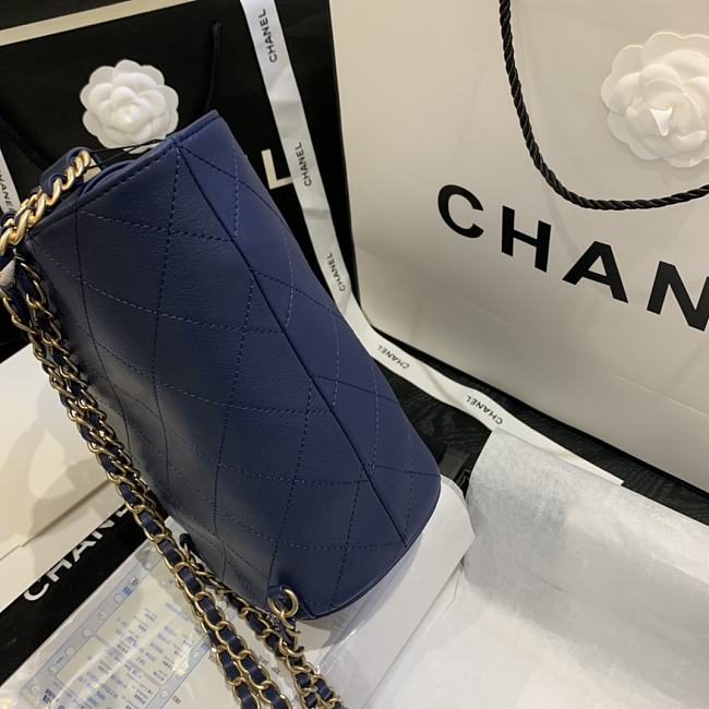 Ch**el chain handle bucket bag blue as1362 32 x 26 x 15 cm