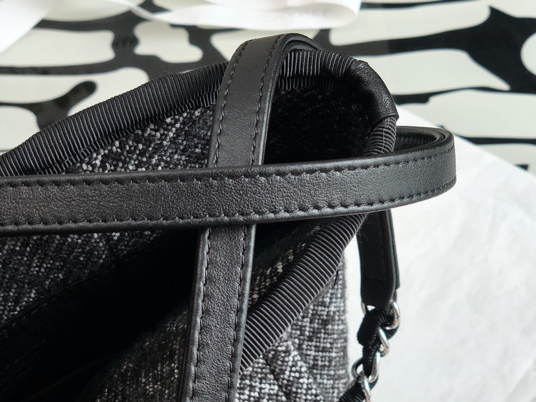 Ch**el deauville tote bag black 34 cm