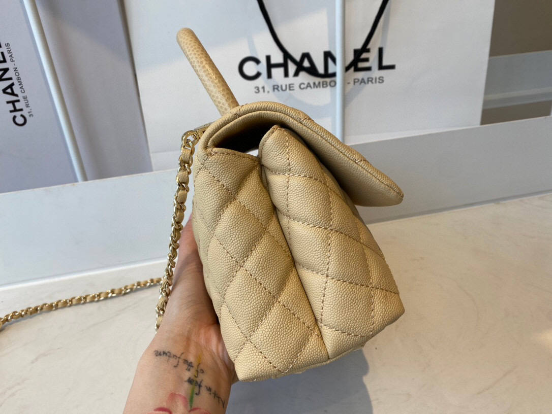 Ch**el mini coco handle bag grained leather light beige a92990 23 cm