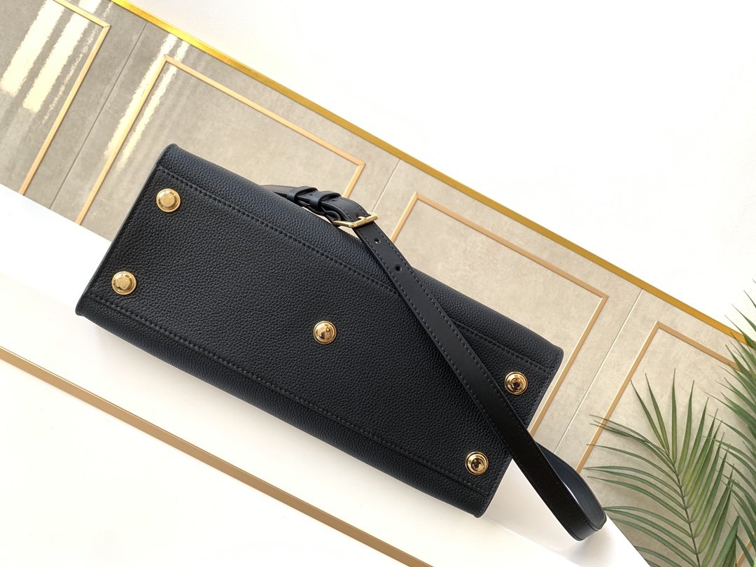 l0vis Vvtt0n on my side mm canvas black m53823 30.5 x 24.5 x 14 cm