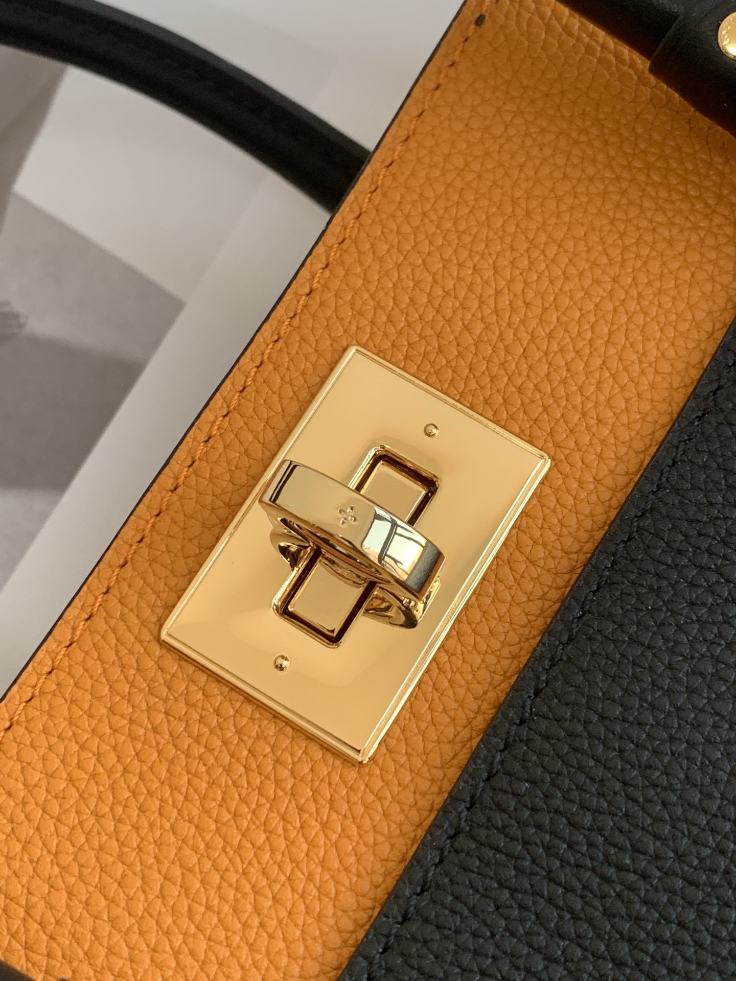 l0vis Vvtt0n on my side mm canvas black m53823 30.5 x 24.5 x 14 cm