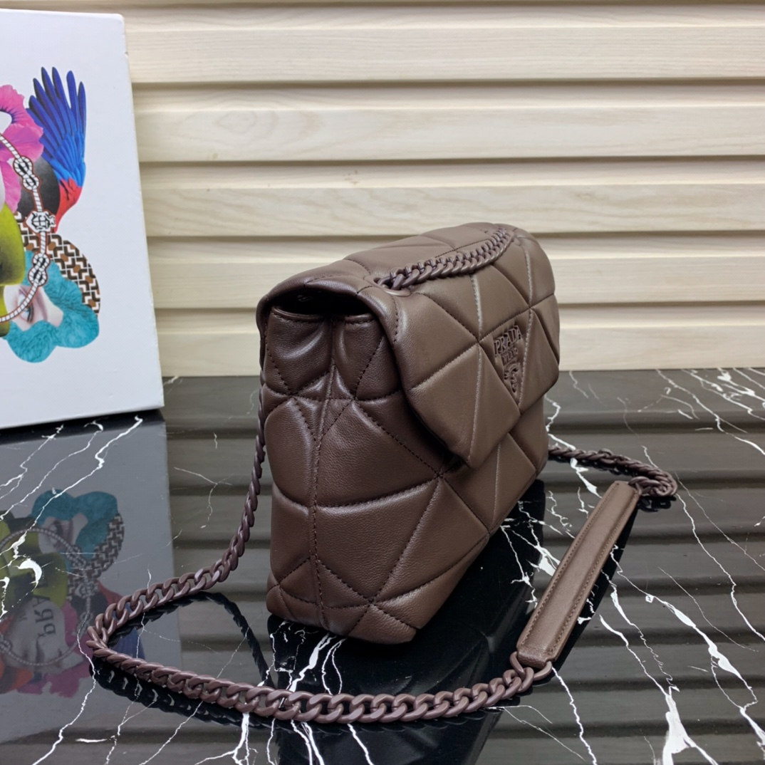 Pra*a small spectrum nappa leather bag dark brown 1bd233 23 x 17 x 8 cm